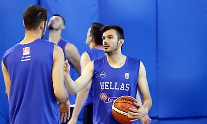 Σανδραμάνης: «Χωρίς μεγάλα λόγια, βήμα-βήμα στο Παγκόσμιο U19»