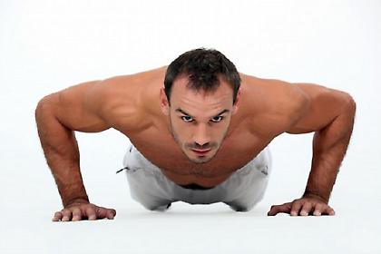 Τέσσερις τρόποι για να ρίξεις την κοιλίτσα μετά τα 40!