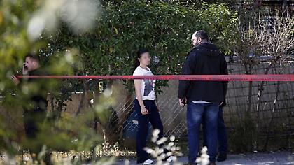 Θρίλερ με πτώμα σε αυλή σπιτιού στο Νέο Βουτζά