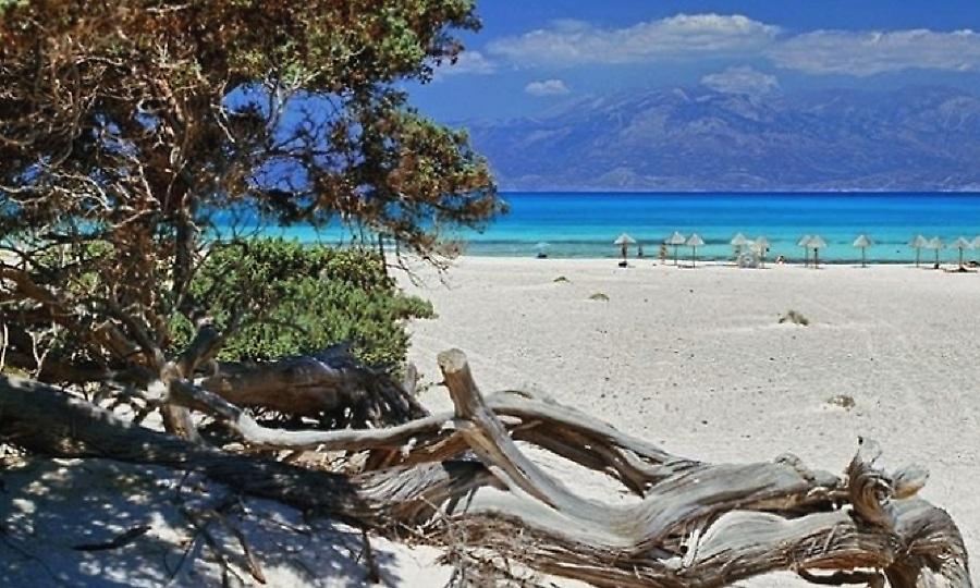 Το νησί του ενός κατοίκου: Η ελληνική Χαβάη έχει όλο το πακέτο που ψάχνεις (Pics)