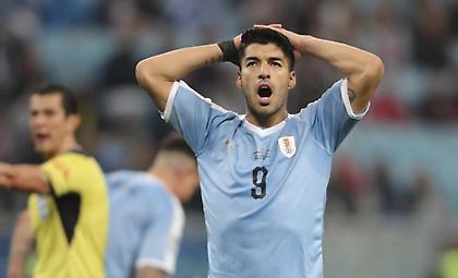 Όλα καλά με Σουάρες, παίζει με την Χιλή