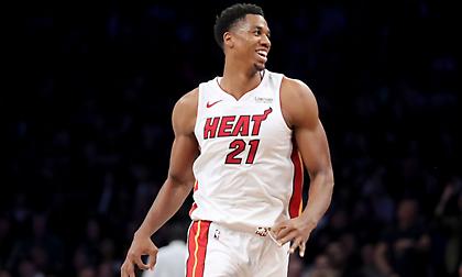 Αποφάσισε παραμονή στους Χιτ ο Γουάιτσαϊντ