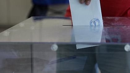 Δημοσκόπηση Interview: Μεγαλύτερη η διαφορά ΝΔ με ΣΥΡΙΖΑ