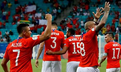 Στους «8» με γκολάρα του Σάντσες η Χιλή (video)