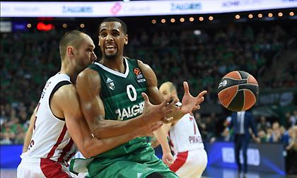 «Αποχαιρέτησε» τη Ζαλγκίρις ο Ντέιβις