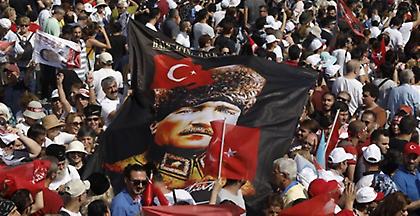 Κρίσιμες εκλογές στην Κωνσταντινούπολη για Ερντογάν και τουρκική δημοκρατία