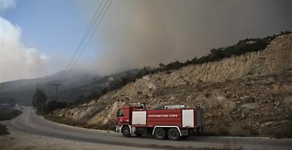 Ένας νεκρός από πυρκαγιά στον Αυλώνα της Αττικής