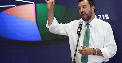 Επίθεση Σαλβίνι σε Ολλανδία και Ε.Ε. για τους αποκλεισμένους μετανάστες