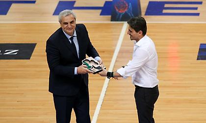 Κοντός: «Τεράστιο φαβορί ο Πεδουλάκης»