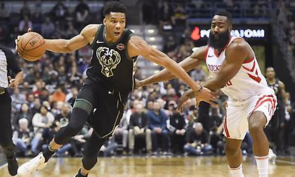 Σαρωτική η νίκη του Γιάννη επί του Χάρντεν