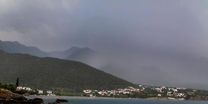 Καιρός: Επιστρέφει το βροχερό σκηνικό - Πέφτει ελάχιστα η θερμοκρασία