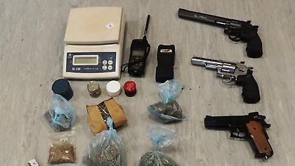 Συνελήφθη γνωστός Έλληνας ράπερ για διακίνηση ναρκωτικών