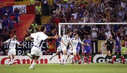 Αυτό το ένα βράδυ που η Ελλάδα ήταν καλύτερη από τον Ζιντάν! (vids/pics)