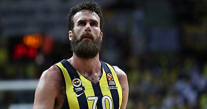 Ντατόμε: «Θέλω να μείνω στη Φενέρ»