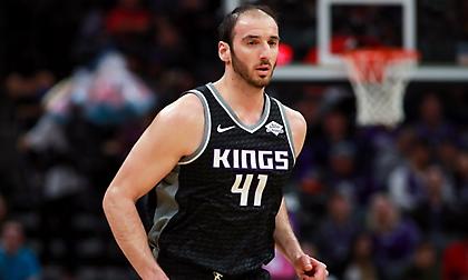 Μοιρασμένες οι πιθανότητες να μείνει στους Κινγκς ο Κουφός