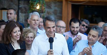 Μητσοτάκης: Κάθε ψήφος μετράει - Ισχυρή εντολή ή νέες περιπέτειες