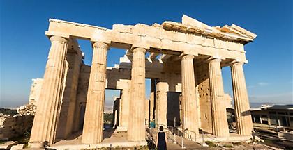 Reuters: Η κλιματική αλλαγή απειλεί την Ακρόπολη και άλλα αρχαία μνημεία