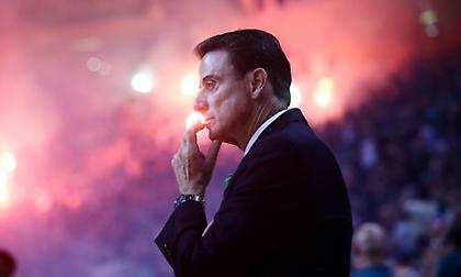 Πιτίνο: «Μακάρι να μπορούσα να αλλάξω αυτή την ανοησία μεταξύ Παναθηναϊκού και Ολυμπιακού»