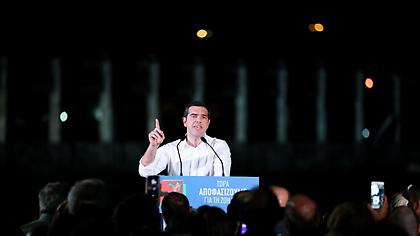 Τσίπρας στην Δραπετσώνα: Δεν θα ξεμπερδέψουν έτσι εύκολα με την Αριστερά