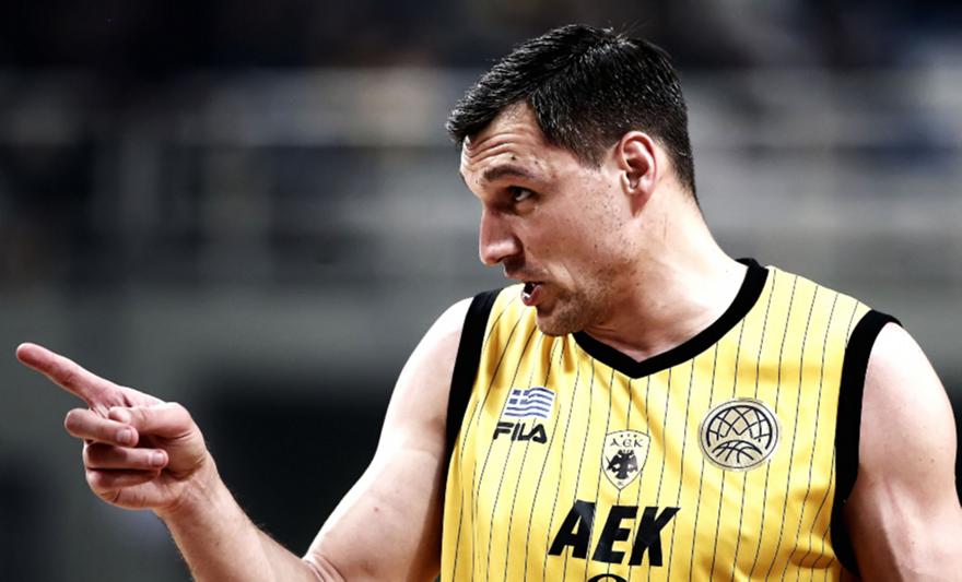 Μένει στην ΑΕΚ ο Ματσιούλις!