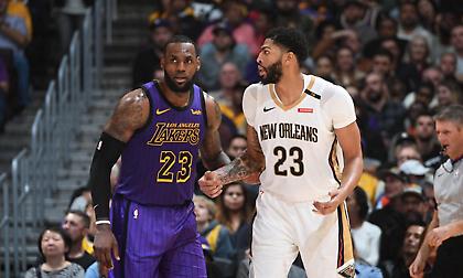 Παραχώρησε το «23» στον Ντέιβις ο Λεμπρόν και επιστρέφει στο «6»