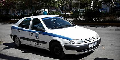 Χαϊδάρι: Κουκουλοφόροι εισέβαλαν με καλάσνικοφ σε σπίτι (video)