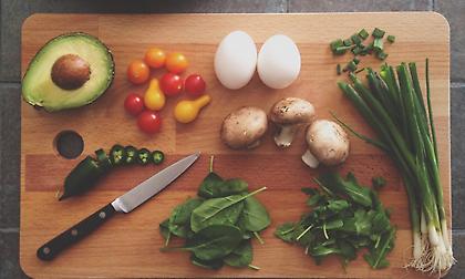 Οι στατιστικά πιο… ύποπτες τροφές που οδηγούν σε τροφική δηλητηρίαση!