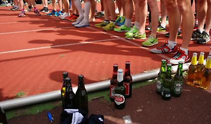 Κατανάλωση αλκοόλ και τρέξιμο: Τι λένε οι ειδικοί;