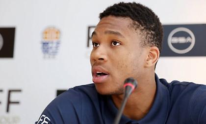 Αντετοκούνμπο: «Θέλω να είμαι στο Παγκόσμιο να βοηθήσω τη χώρα μου»