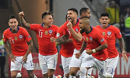 Δεν «λυγίζει» η Χιλή: Ζόρικη πρόκριση στους «4»