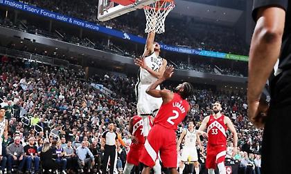 Βραβεία ΝΒΑ: “Τρελή” σύμπτωση με Γιάννη – Καουάι, Γκομπέρ – Σιακάμ και το ντραφτ!