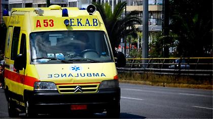 Μεθυσμένος οδηγός παρέσυρε δυο νέους στην Καλλιθέα