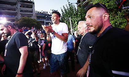 Ντελίριο για Αντετοκούνμπο στα Σεπόλια (pics/vids)