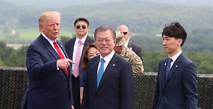 Συνάντηση εξπρές Τραμπ- Κιμ Κιμ Γιονγκ Ουν στην Αποστρατιωτικοποιημένη Ζώνη