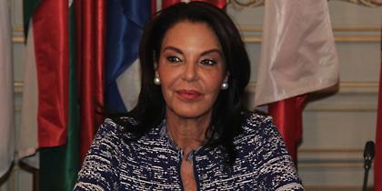 Αποκαλύψεις για επαναχάραξη αιγιαλού στο Καβούρι για σπίτια της Κατερίνας Παναγοπούλου