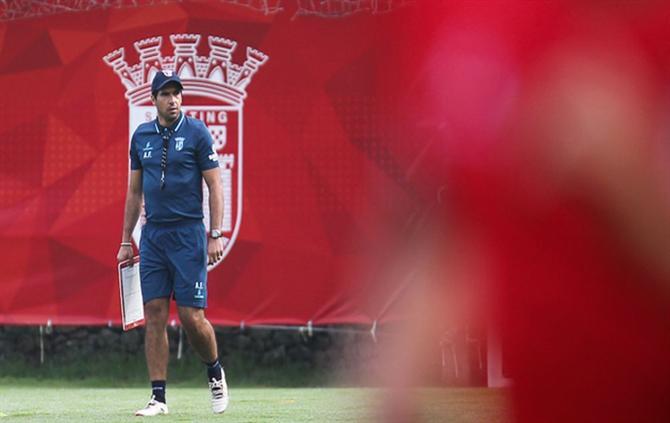 A Bola: «''Ανεβαίνει'' ο ΠΑΟΚ, 2 εκατ. ευρώ το χρόνο στον Φερέιρα»