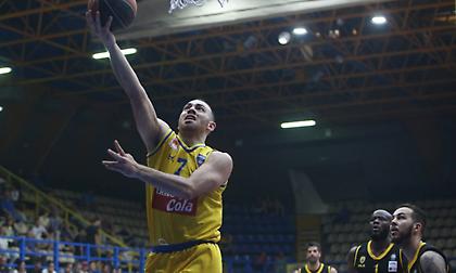 Τέλος από Περιστέρι ο Μουράτος