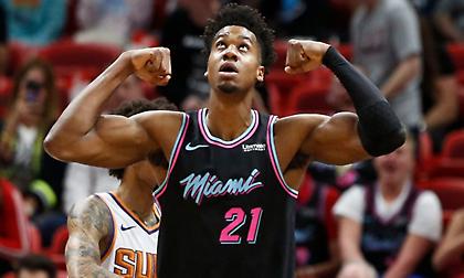 Στους Μπλέιζερς μέσω ανταλλαγής ο Ουάιτσαϊντ!