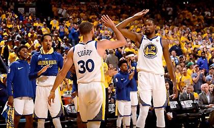 Φοβερός Κάρι: Παρά το deal με τους Νετς, ταξίδεψε από τη Κίνα για να δει τον Ντουράντ!