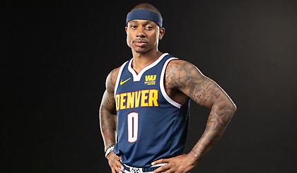 Στους Γουίζαρντς ο Αϊζέια Τόμας