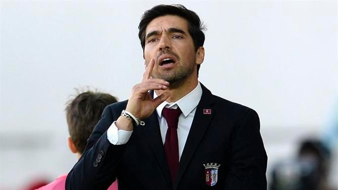 Στην Ολλανδία ο Φερέιρα, «παρών» και ο Βιεϊρίνια