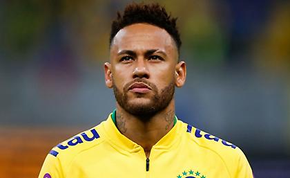 Στην Μπαρτσελόνα ο πατέρας του Νεϊμάρ για διαπραγματεύσεις