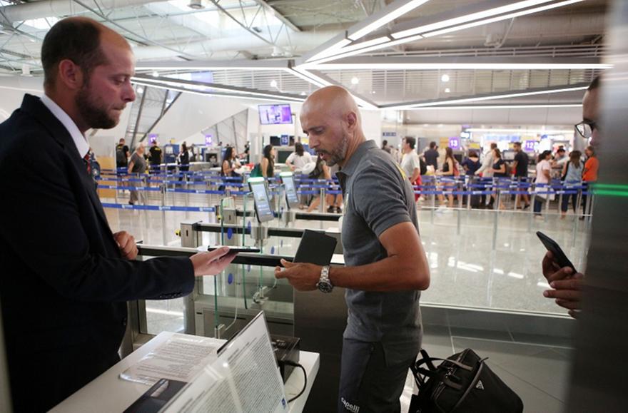 Πέταξε για Κίελτσε η νέα ΑΕΚ! (pics)