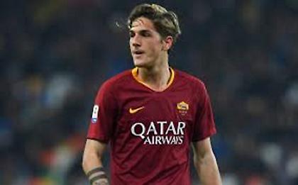 Στη Μύκονο με φόντο… ανανέωσης, για τα 20ά του γενέθλια ο Ζανιόλο