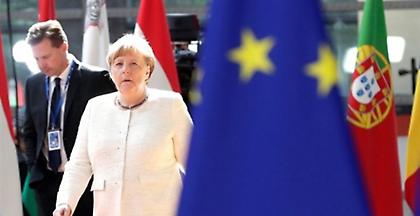 Die Welt: H καγκελάριος επιστρέφει στο Βερολίνο τριπλά ταπεινωμένη