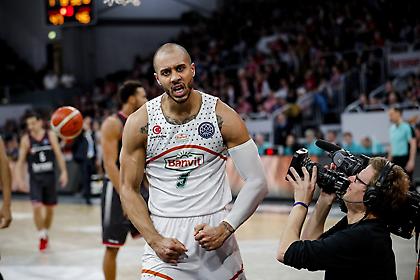 Συμφώνησε με Μόργκαν η Καρσίγιακα