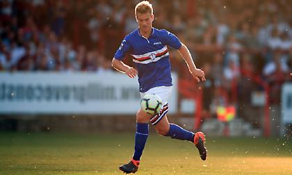 Ένα βήμα από Άντερσεν η Λιόν