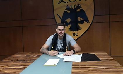 Τολιόπουλος και επίσημα στην ΑΕΚ!