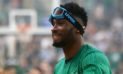 Κοντά στους Μπακς ο Θανάσης Αντετοκούνμπο