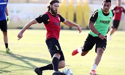 Ο Τσιγκρίνσκι μας θυμίζει πως θέλει πολλή σκέψη στην ΑΕΚ για τα στόπερ